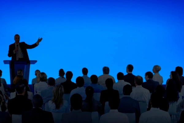 سمینار بهتر است یا همایش؟