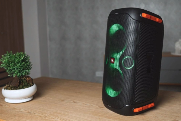 چیدمان و نصب سیستم صوتی در مجالس